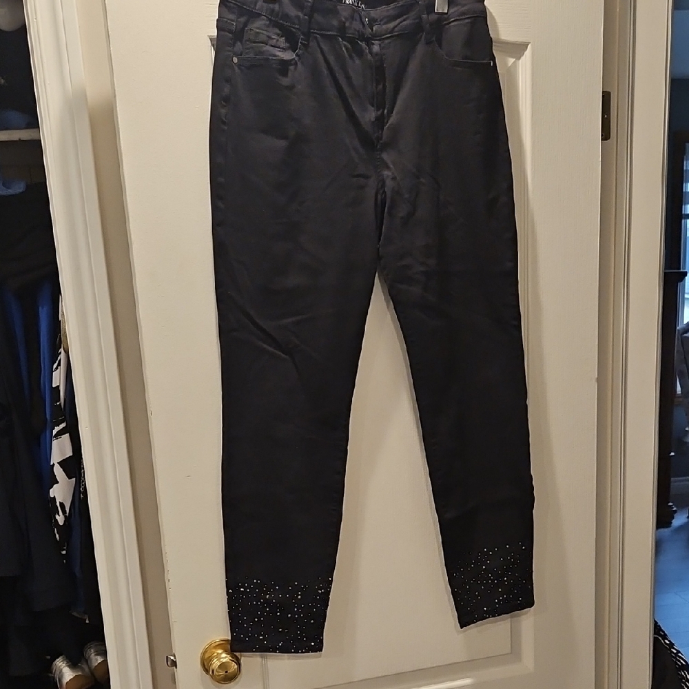 Frank Lyman Design Black Ankle Jeans with Studded Hem